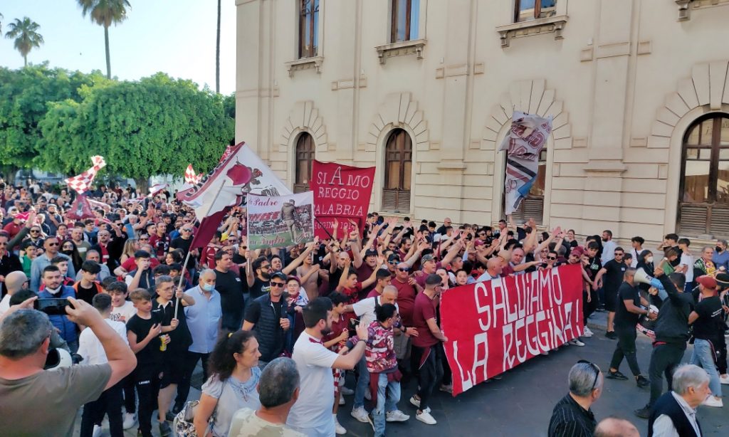 corteo tifosi reggina