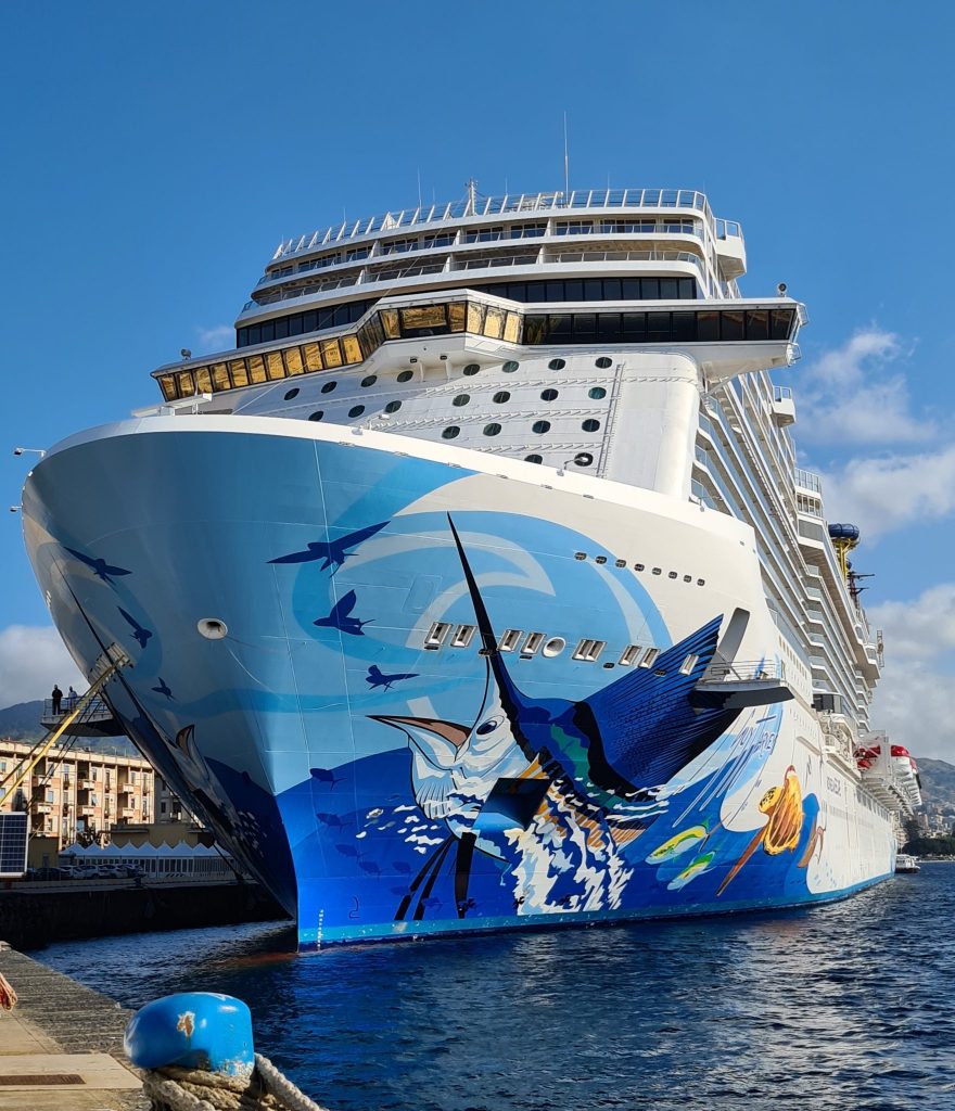 norvegian escape messina
