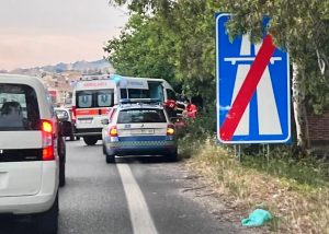 polizia stradale ambulanza ss106 (1)