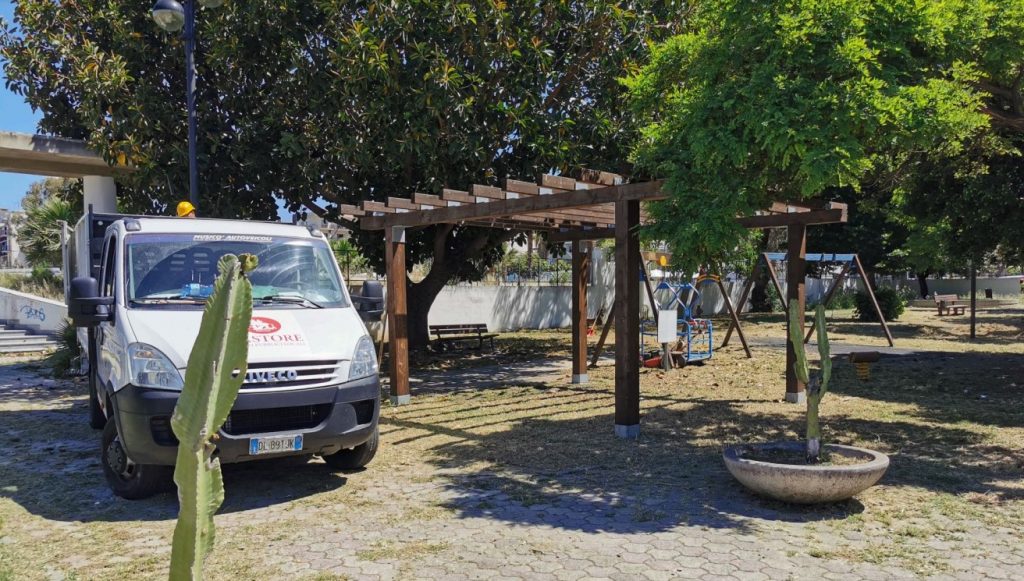 ripulito parco cacozza reggio calabria