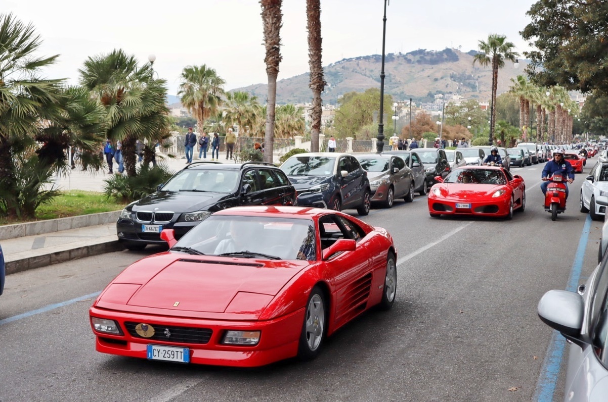sfilata ferrari 1 maggio 18