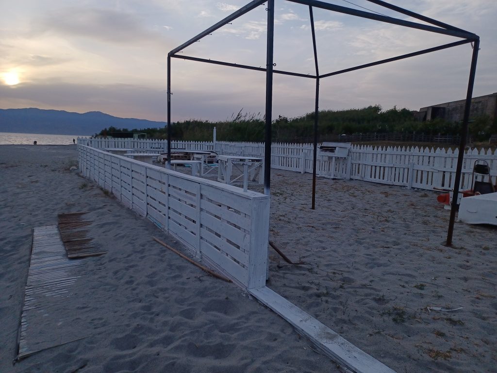 spiaggia sorgente