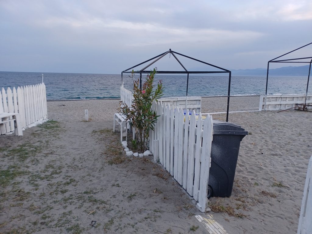 spiaggia sorgente