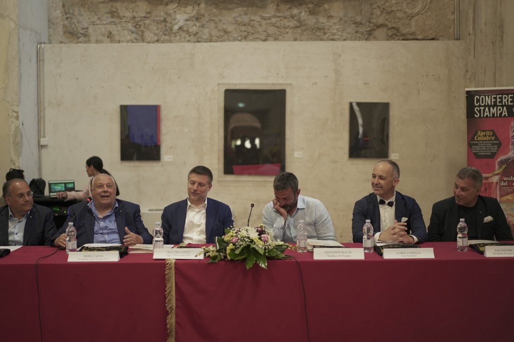 spot amaro del capo calabria 1