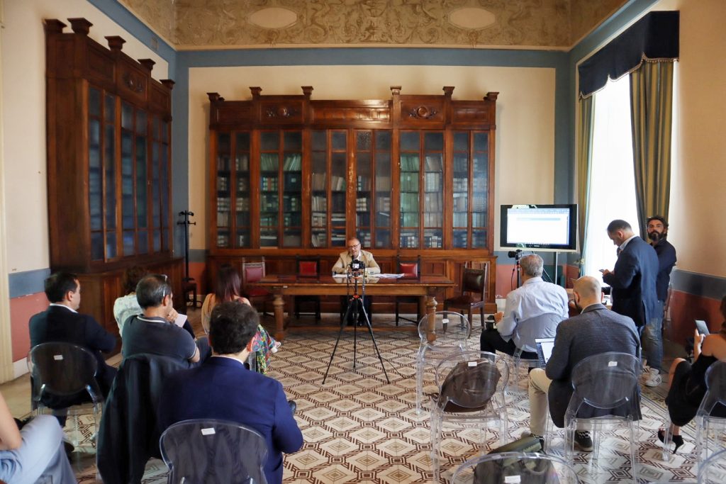 Conferenza stampa Versace Cis