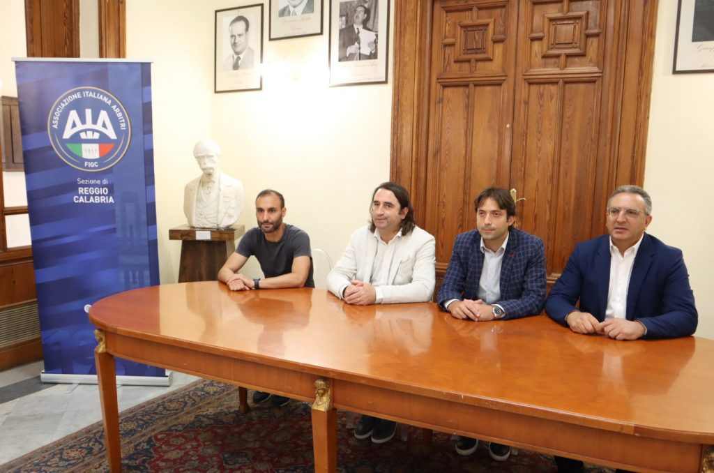 conferenza stampa aia reggio cal novantesimo fondazione
