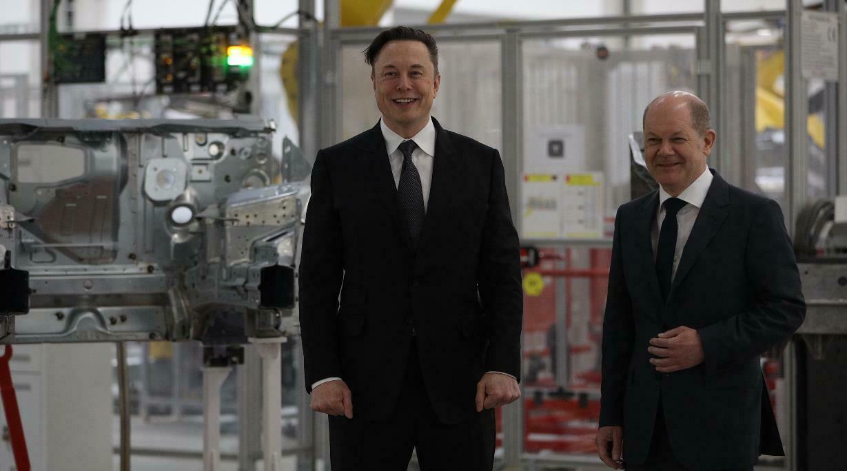 elon-musk-tesla