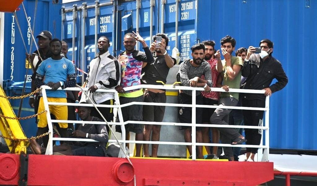 salvini selfie migranti