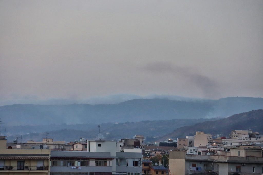 Incendio reggio calabria