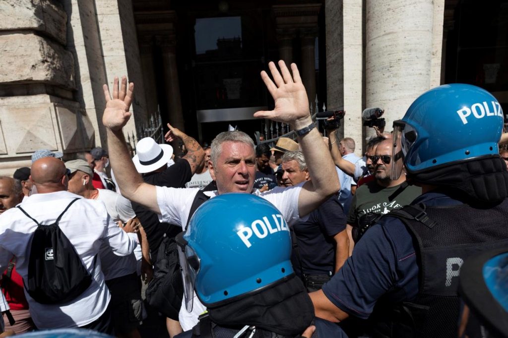 protesta tassisti roma