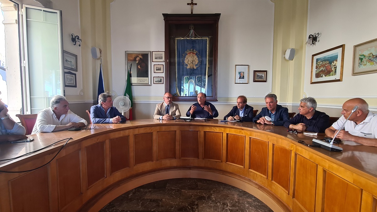 sindaci area stretto