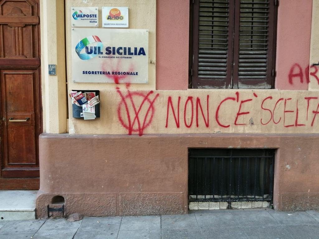 uil sicilia atto vandalico