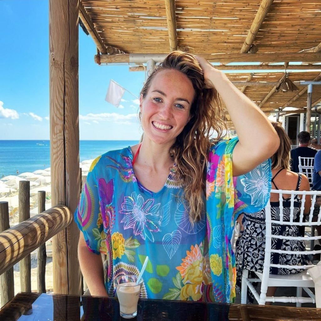 Carlotta Zofkova a Reggio Calabria la nuotatrice incantata dal