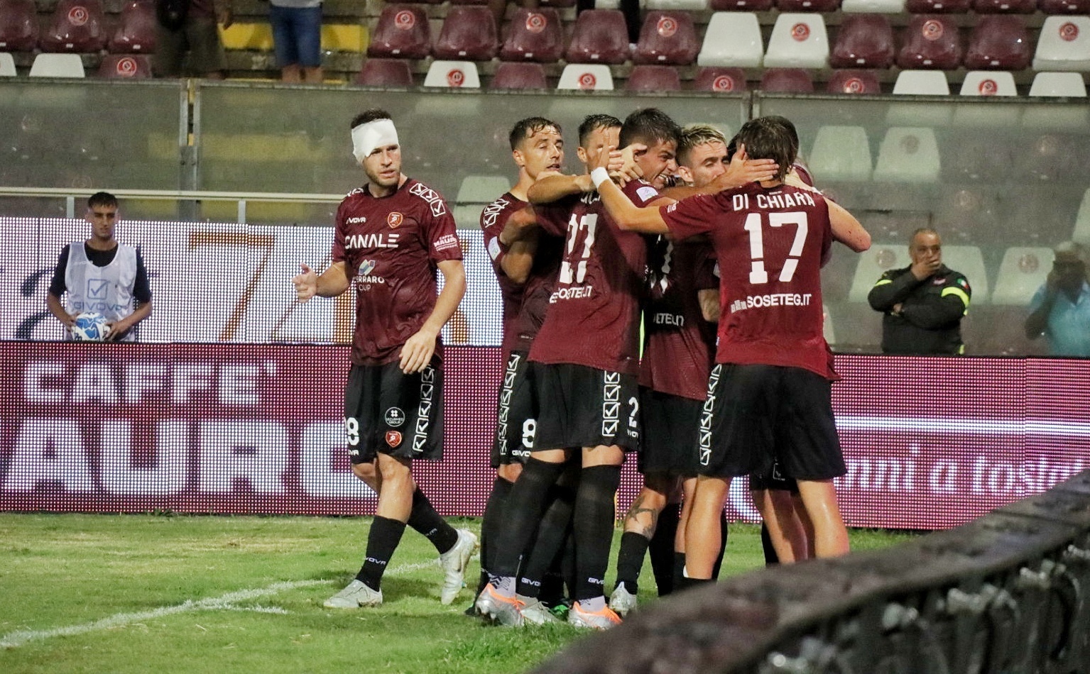 Reggina-Sudtirol esultanza gol fabbian