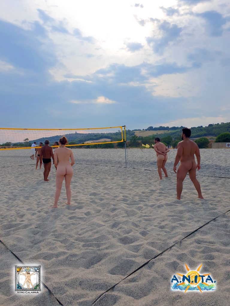 Spiaggia naturista in Calabria (4)