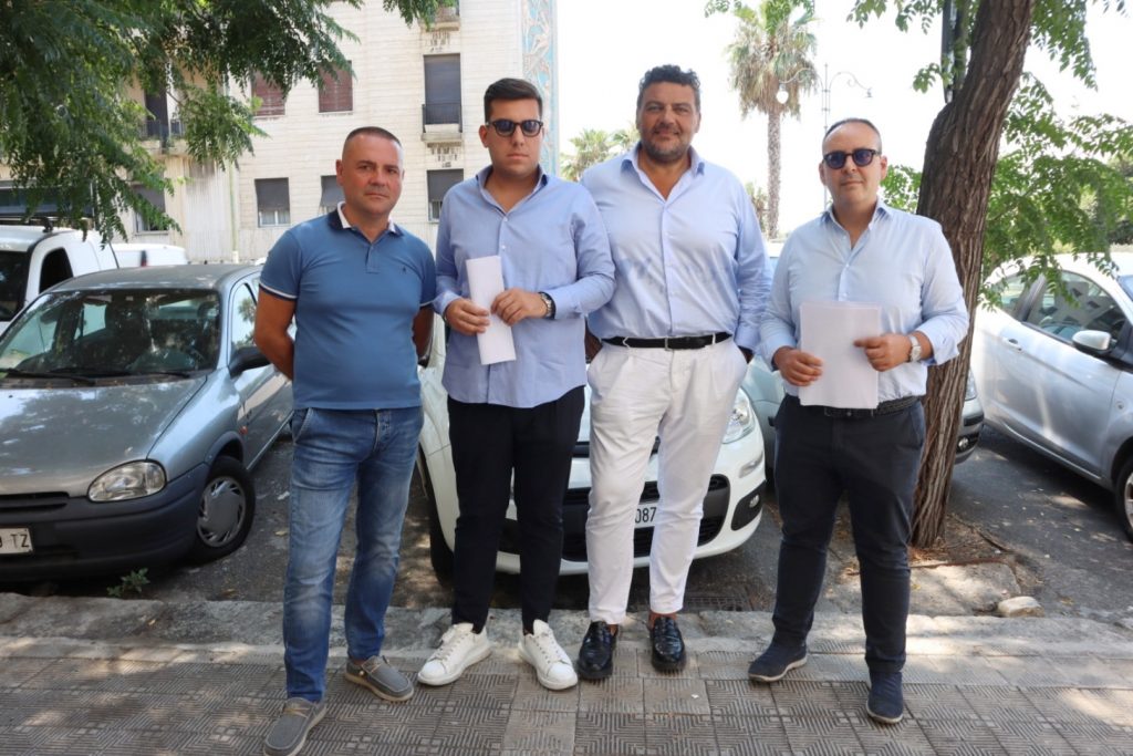 forza italia reggio calabria protesta contro ztl