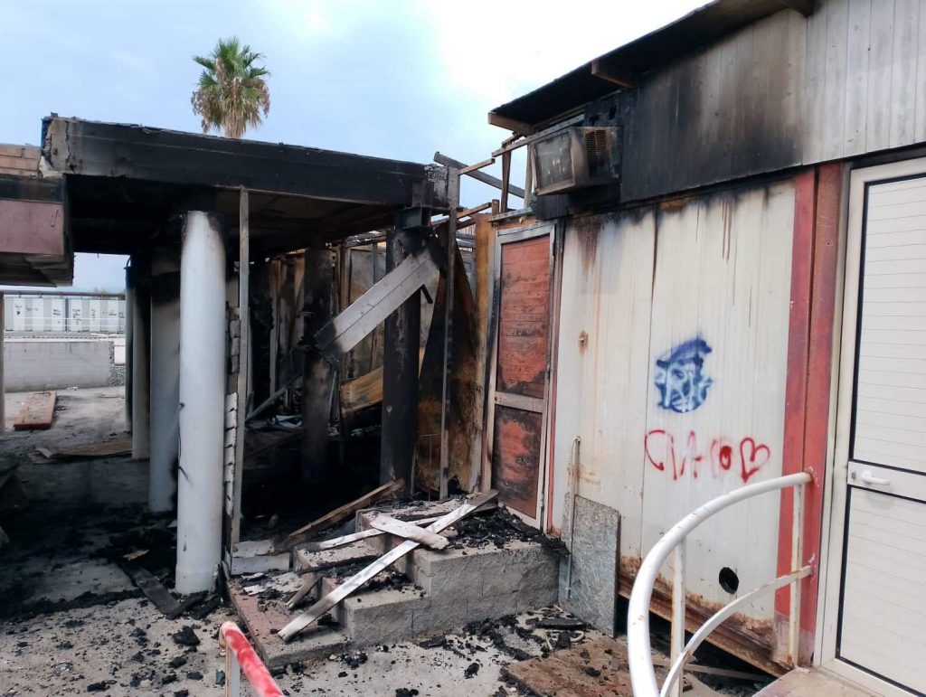incendio lido siderno