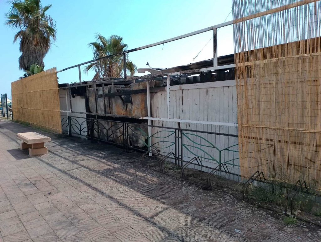 incendio lido siderno