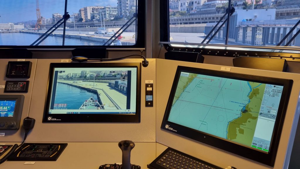 pattugliatore p04 osum guardia di finanza porto reggio calabria
