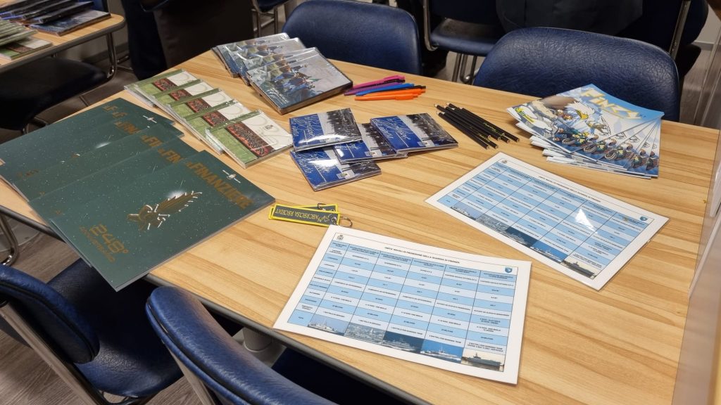 pattugliatore p04 osum guardia di finanza porto reggio calabria