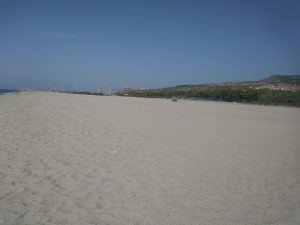 spiaggia roccella dopo jova beach party