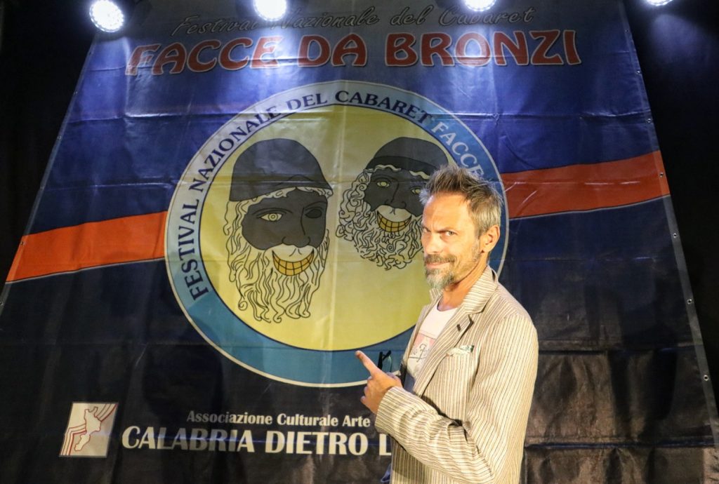 Festival facce bronzi