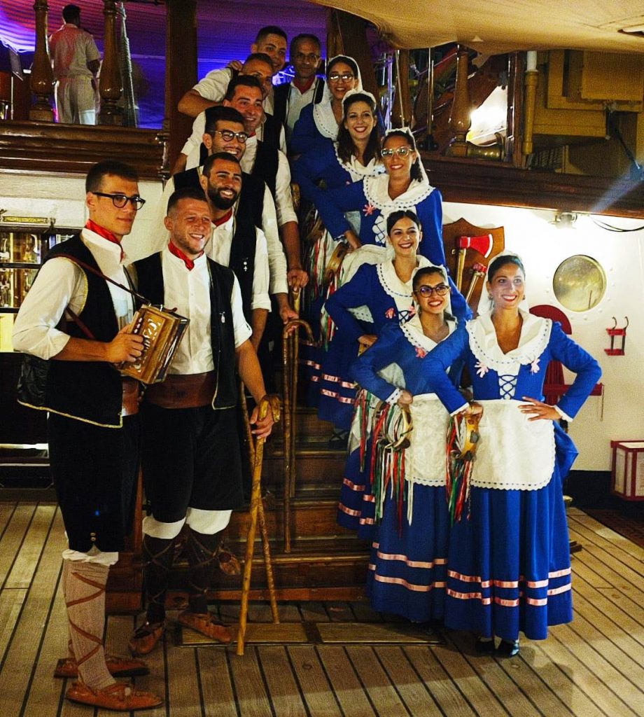 I Peddatori ballano all'Amerigo Vespucci (2)