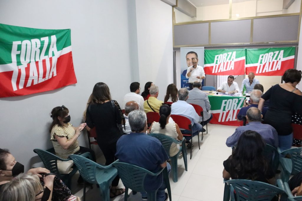 Inaugurazione sede forza italia villa san giovann