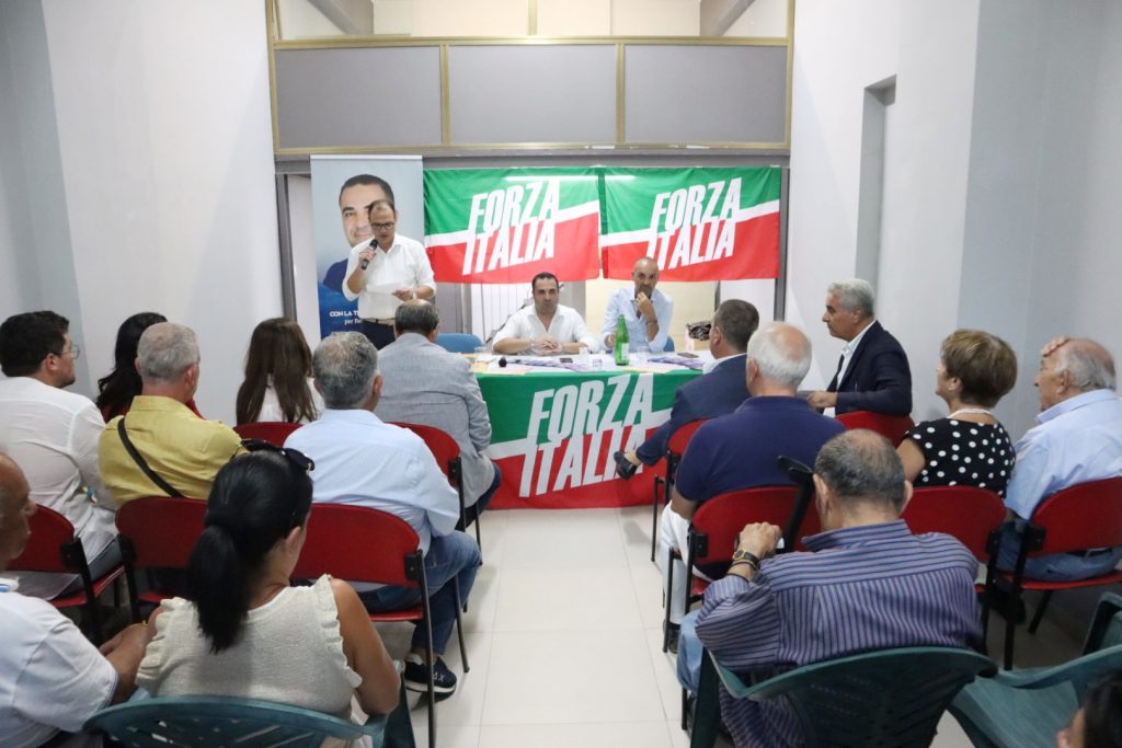 Inaugurazione sede forza italia villa san giovann