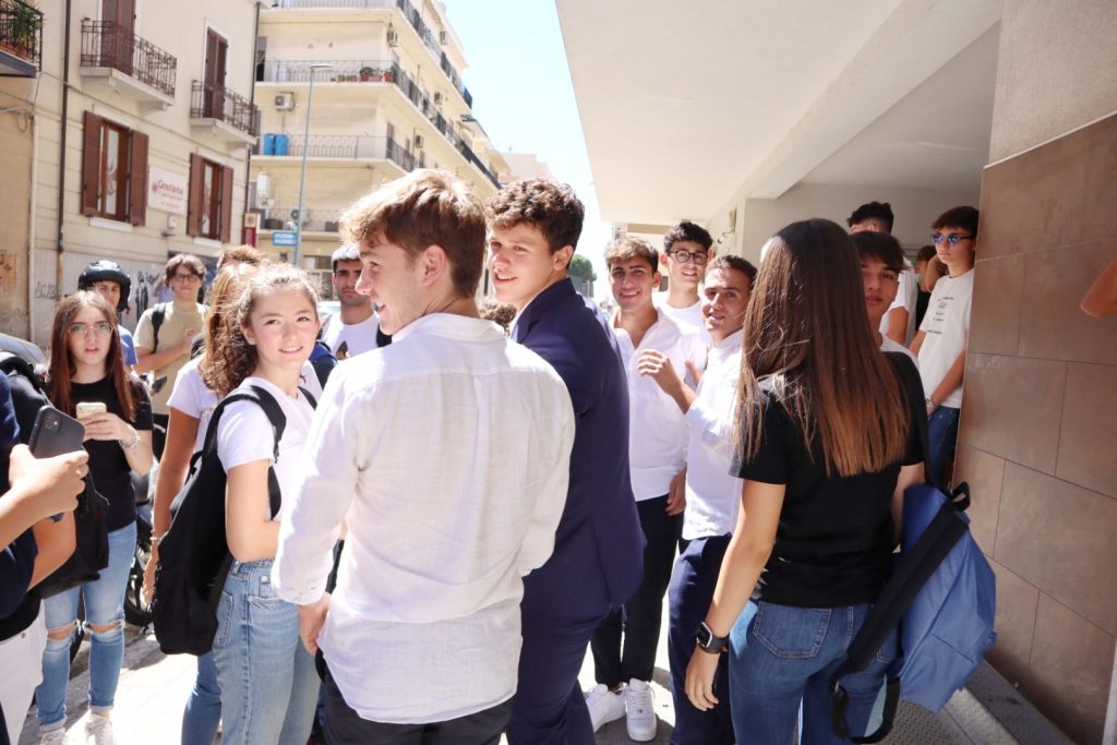 Primo giorno di scuola Liceo da Vinci Reggio Calabria (2)