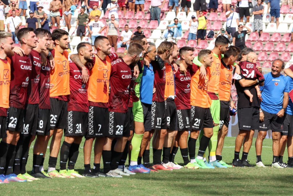 Reggina-Palermo festa coro finale