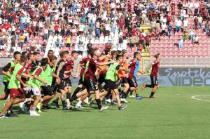 Reggina-Palermo festa coro finale