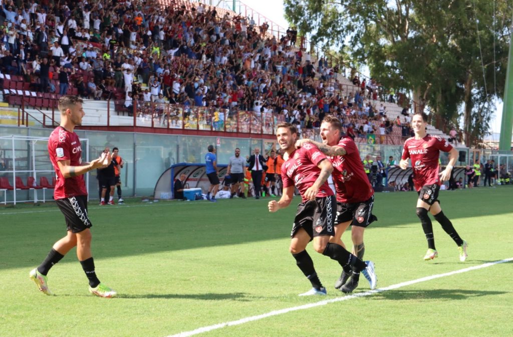 Reggina-Palermo esultanza gol Liotti