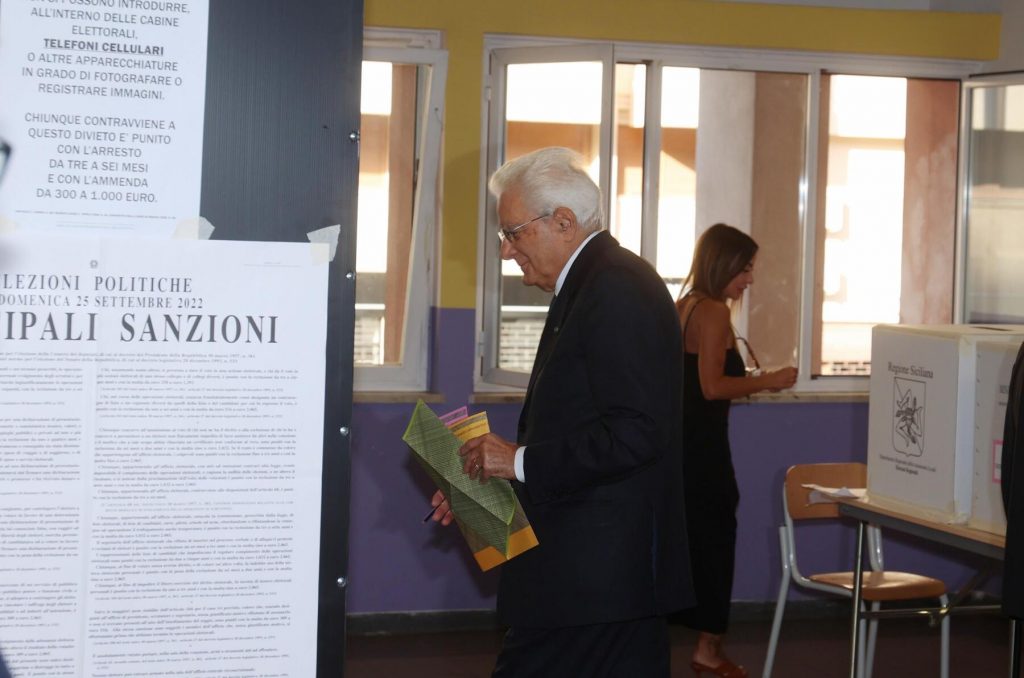 Sergio Mattarella voto Elezioni a Palermo