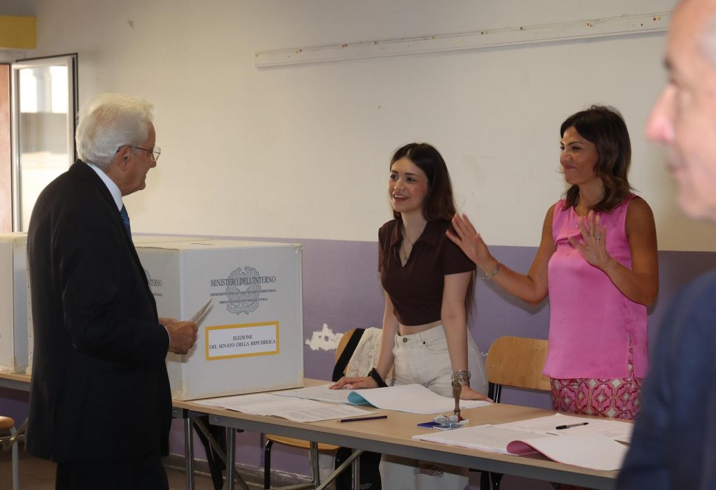 Sergio Mattarella voto Elezioni a Palermo