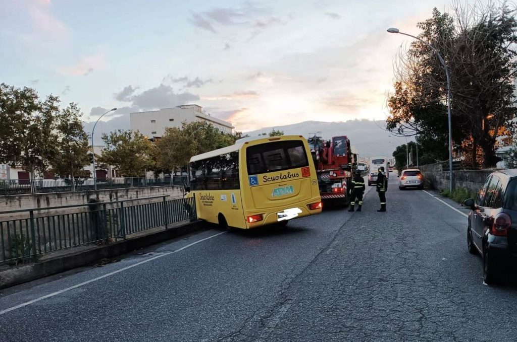 incidente calopinace scuolabus