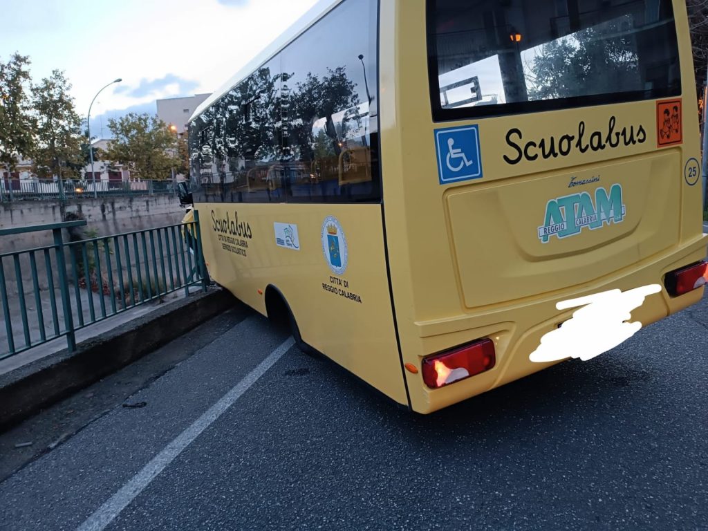 incidente calopinace scuolabus