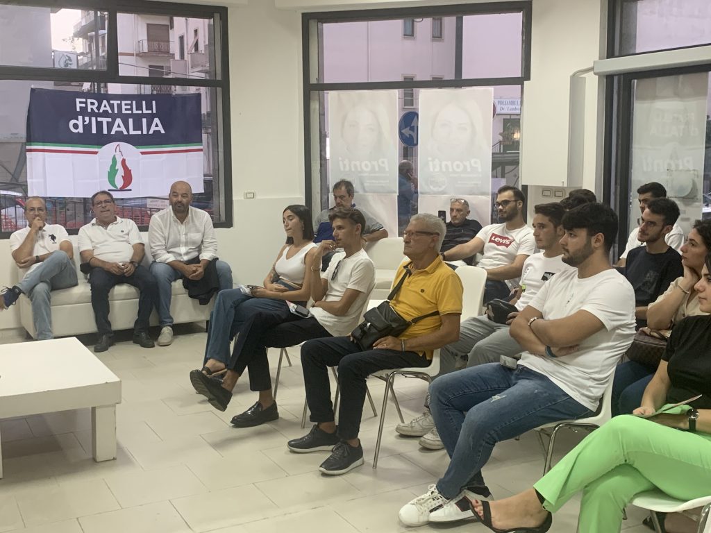 iniziativa fratelli d'italia reggio (2)