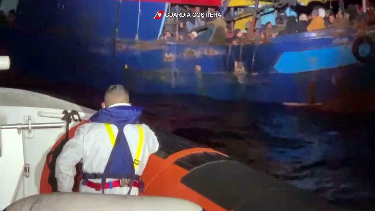 migranti guardia costiera nave diciotti