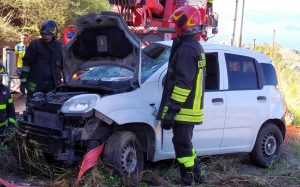 recupero auto mosorrofa scarpata