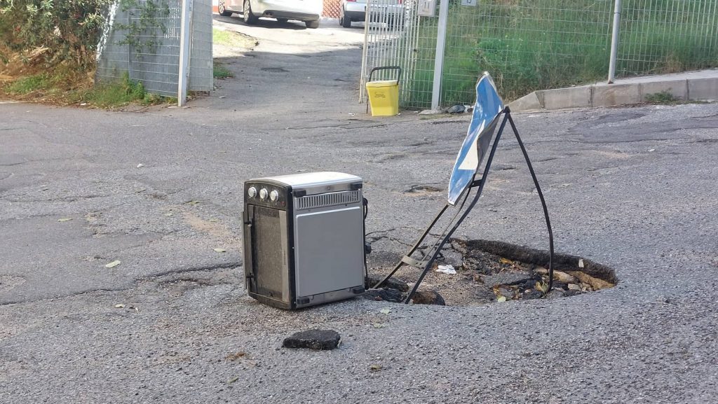 Buca segnalata con fornetto Reggio Calabria