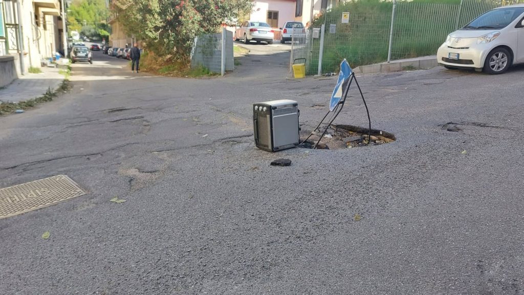 Buca segnalata con fornetto Reggio Calabria