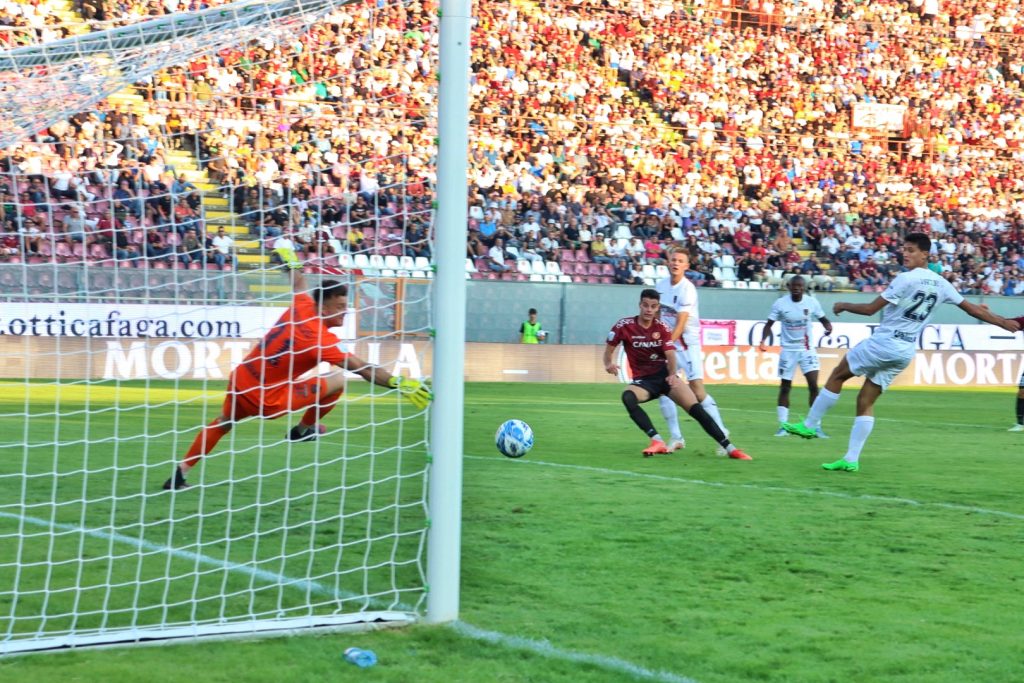 Reggina-Cosenza gol Pierozzi