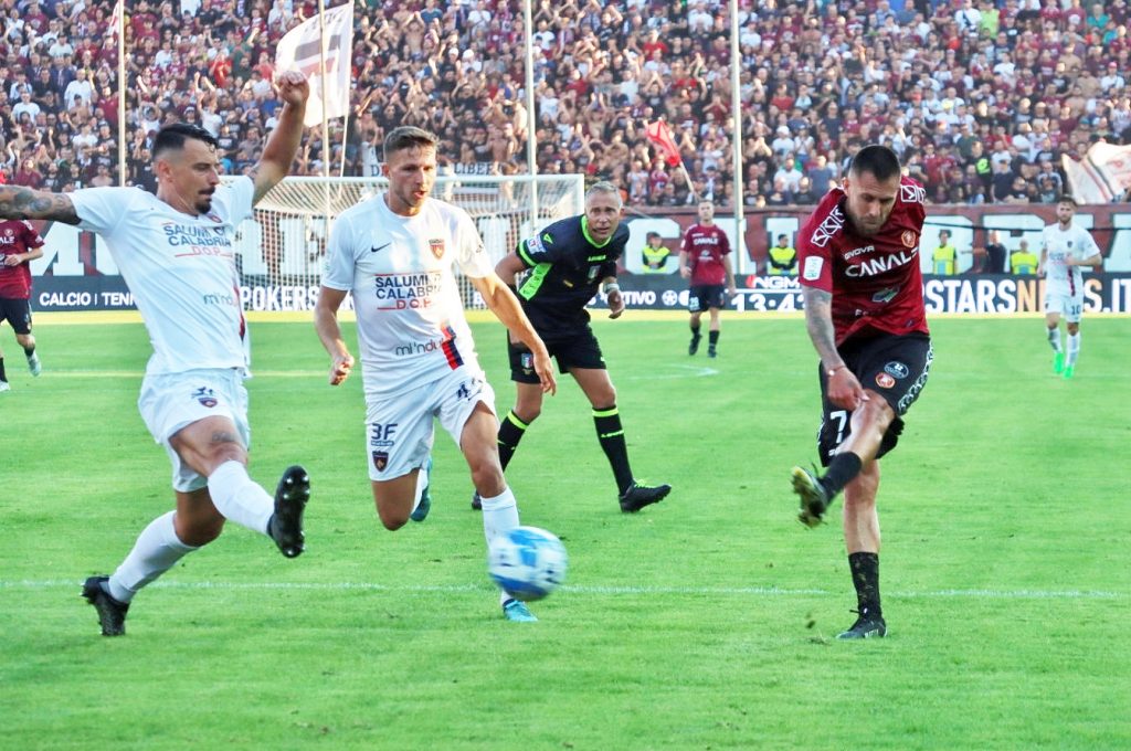 Reggina-Cosenza Menez