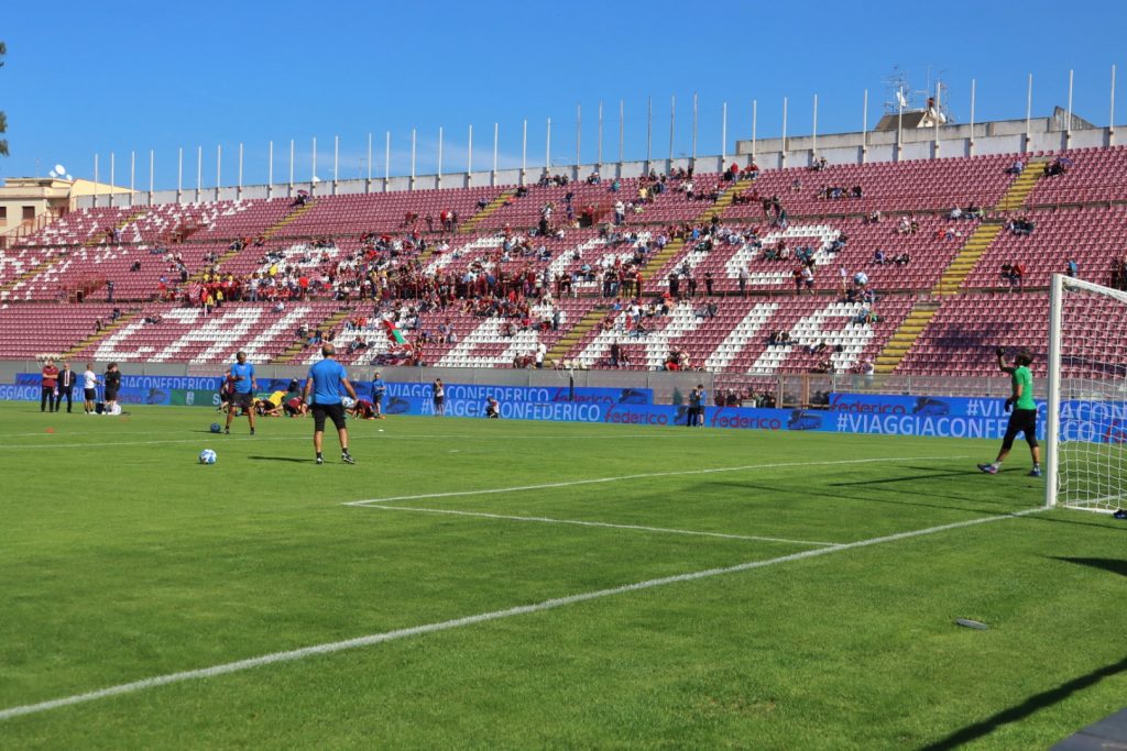 Reggina-Perugia prepartita stadio Granillo gradinata (2)