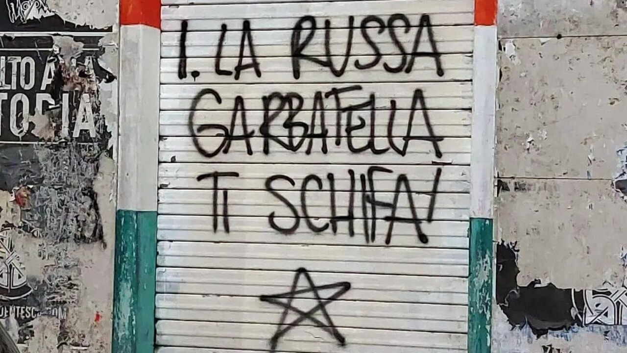 Scritte contro la russa