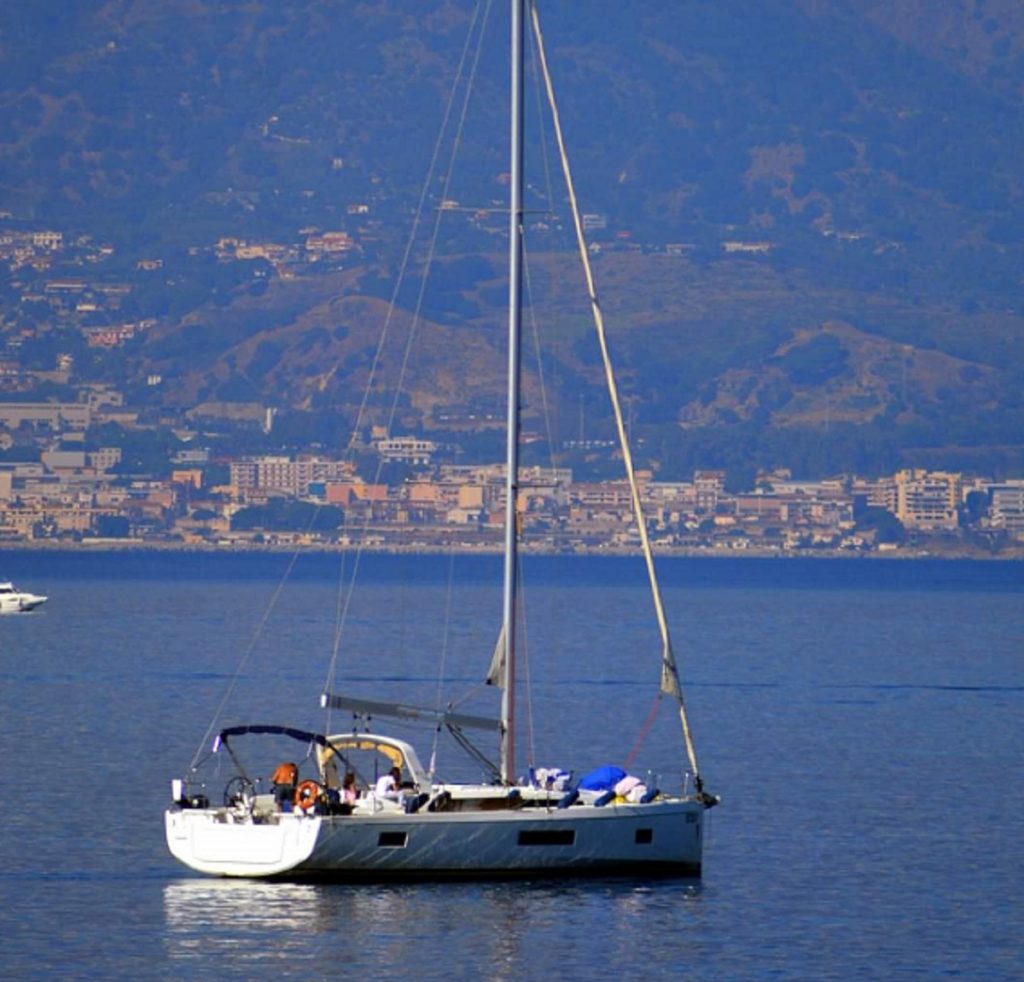 sole Stretto Messina