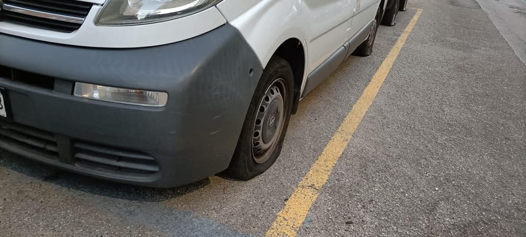 atto vandalico croce rossa messina