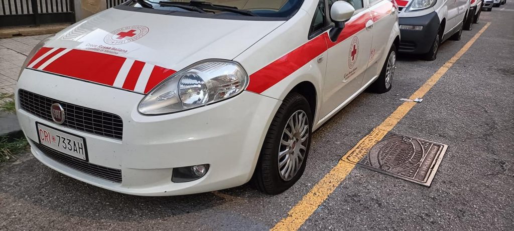 atto vandalico croce rossa messina