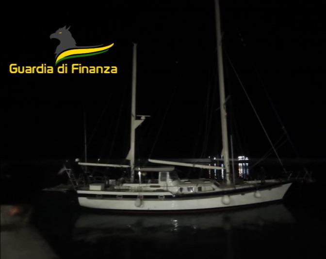 guardia di finanza notte